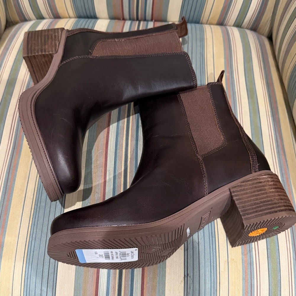 Timberland Dark Brown Leather Ankle Boots - Picture 4 of 9